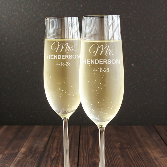 Mr and Mrs Engraved Personalized Wedding Champagne Flutes